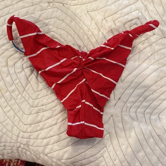 Red with white strip bikini 👙 Top L Bottom M - Picture 2 of 6